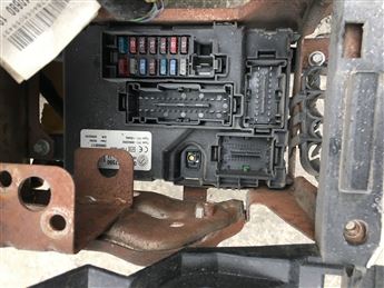 Fiat Punto 2005-2011 Sigorta Kutusu 00517817590 28050017