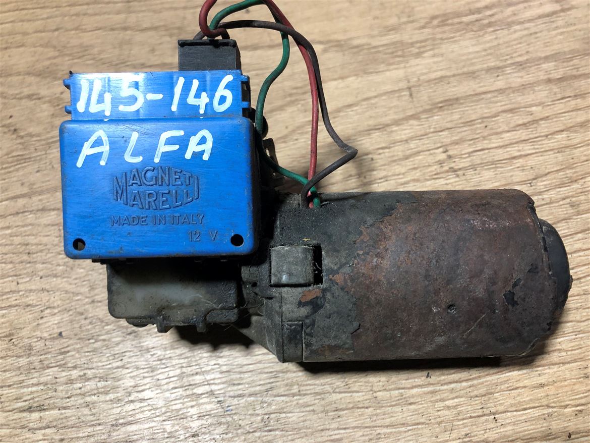 Alfa Romeo 145 - 146 Ön Cam Silecek Motoru