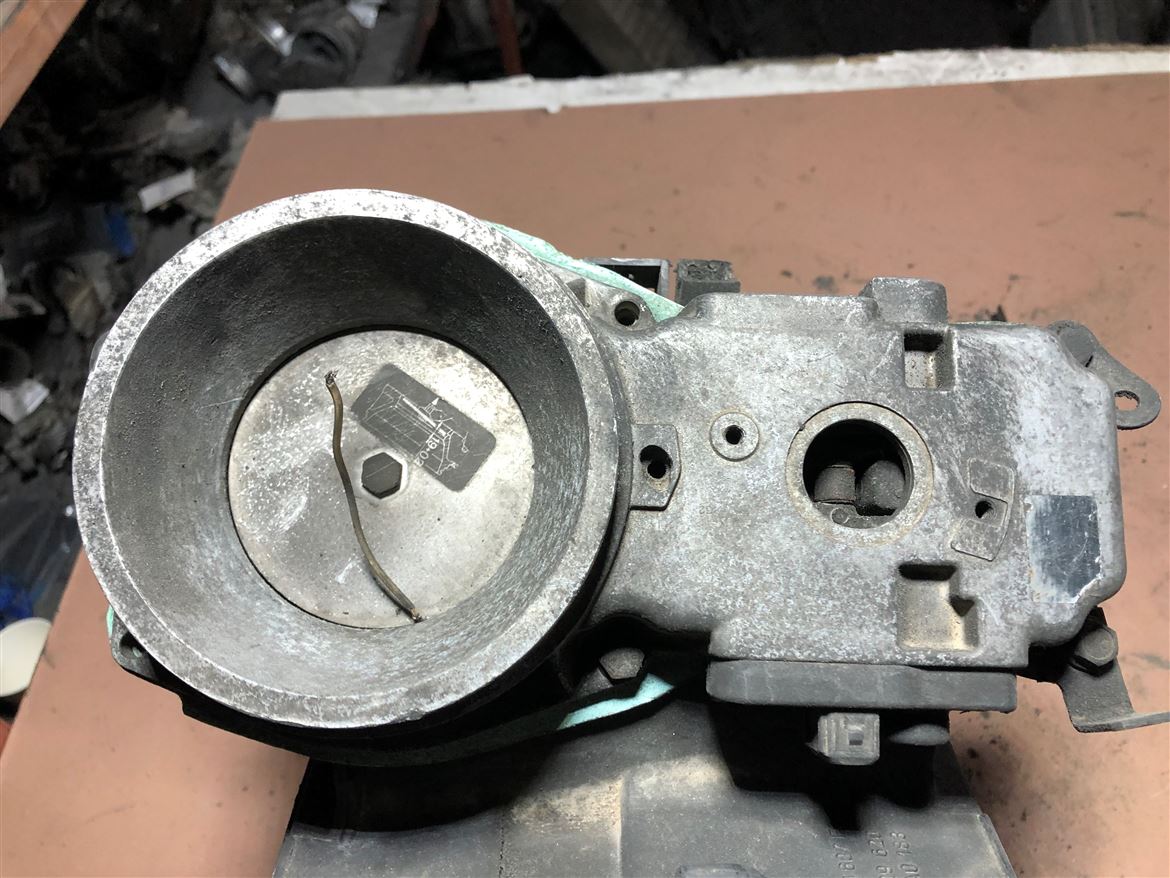 Audi 80 90 100 A6 1990-1994 Hava Akışmetre 0438121011