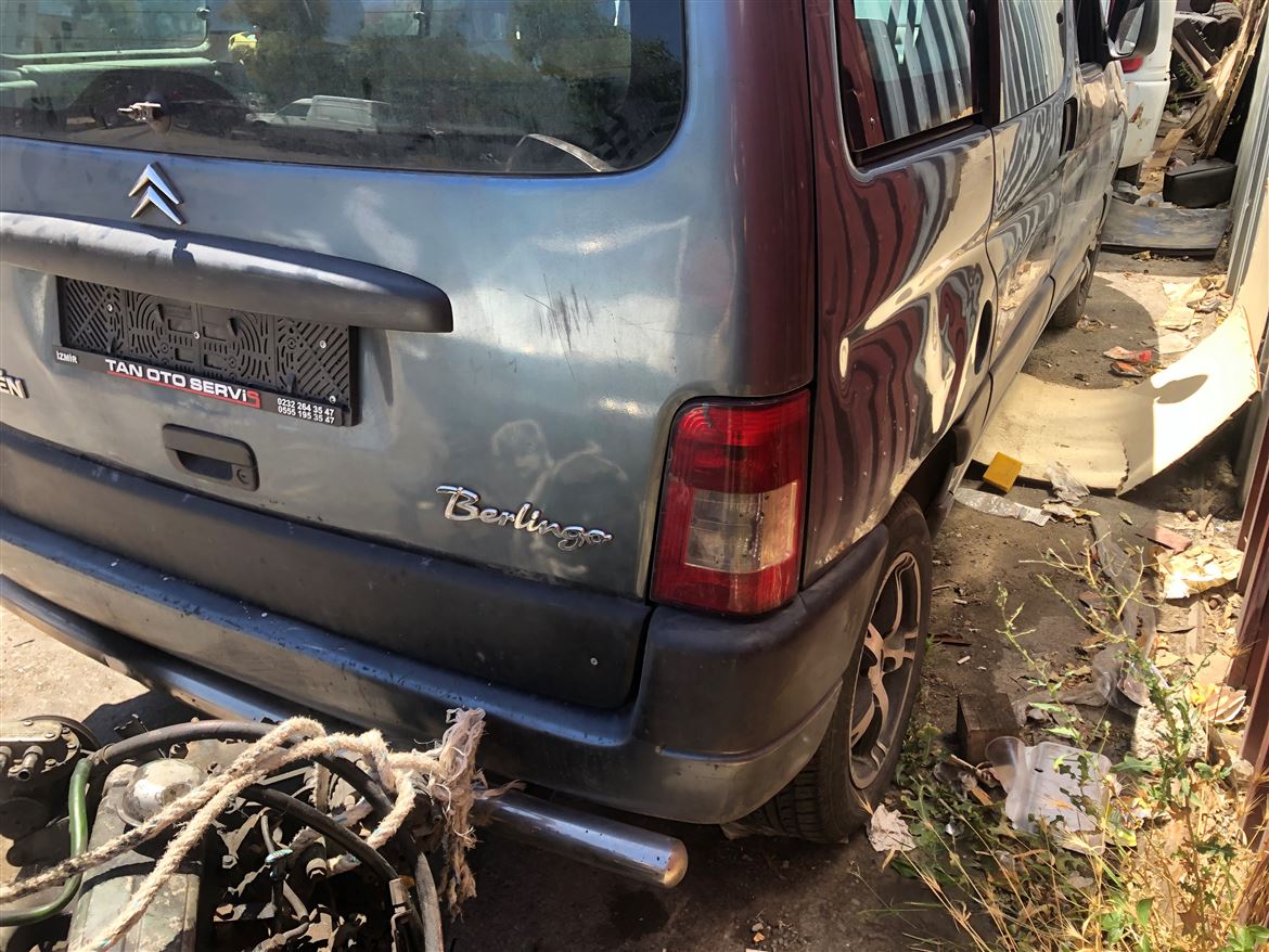 Citroen Berlingo 2002-2008 Tek Kanat Bagaj Kapağı