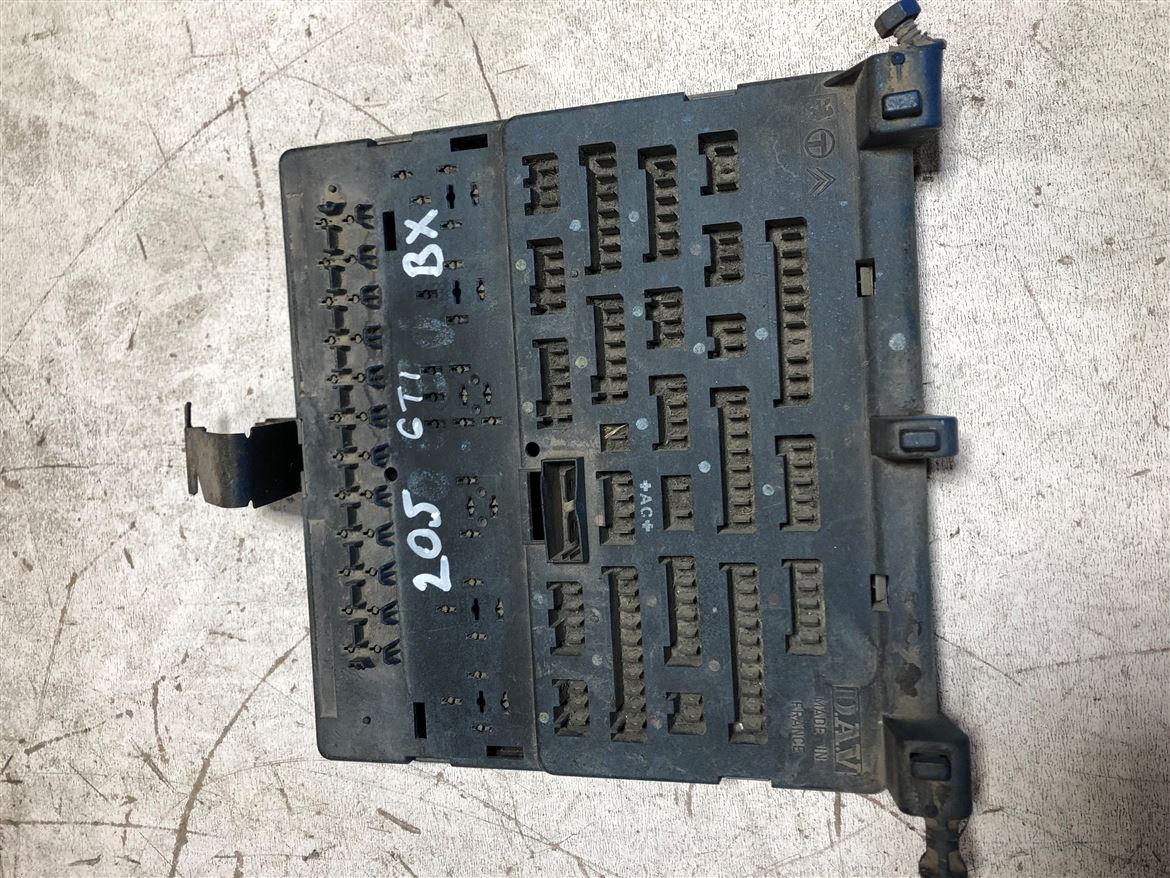 Citroen BX 1987-1993 Sigorta Kutusu Panosu