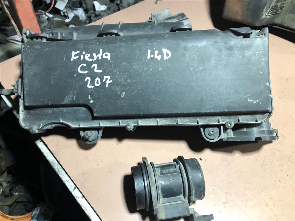 Citroen C2 C3 206 307 1.4 HDİ Hava Filtre Kutusu