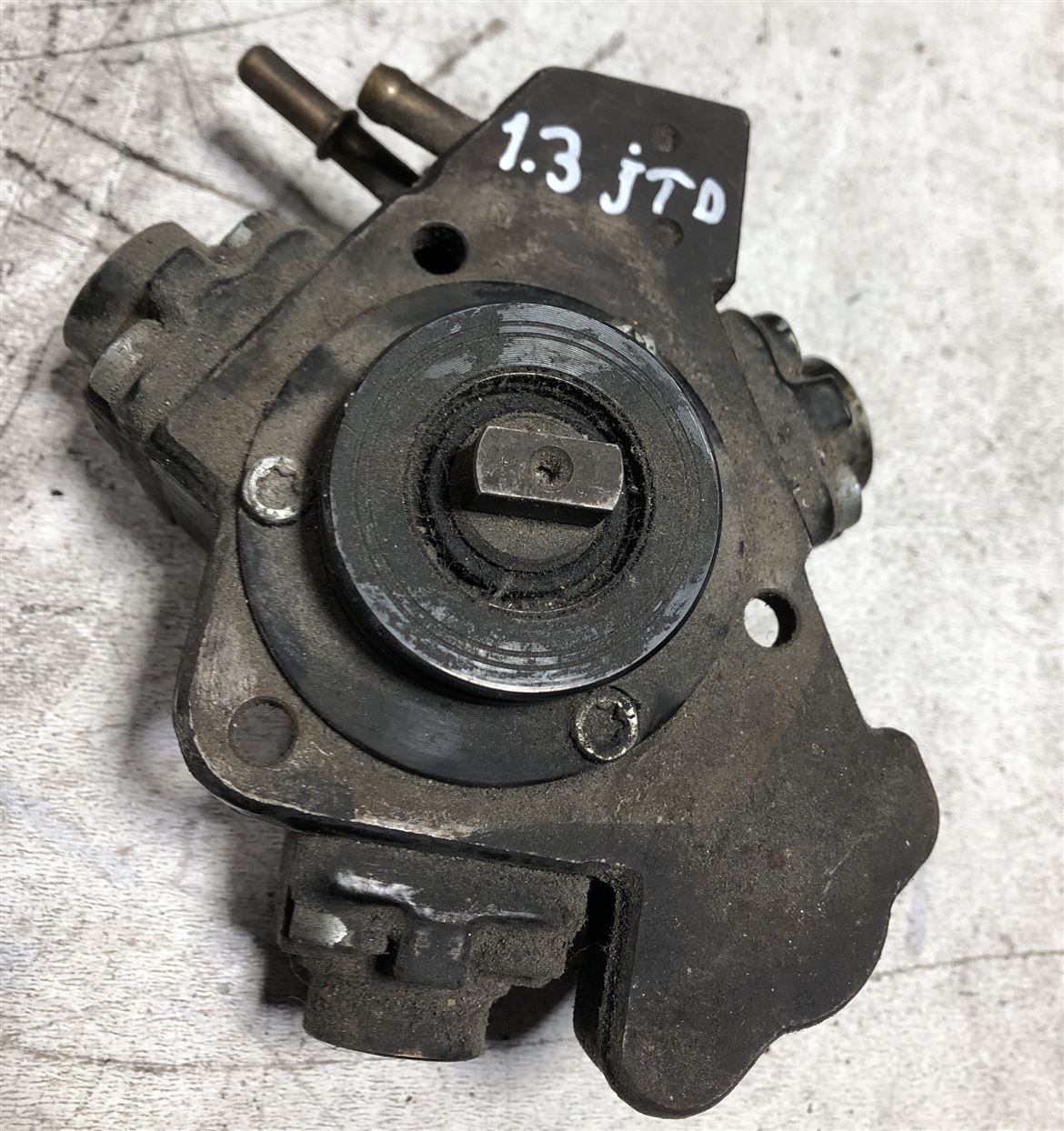 Citroen Nemo Alfa Romeo Mito 1.3 JTD Euro 5 Mazot Pompası BOSCH 0445010266