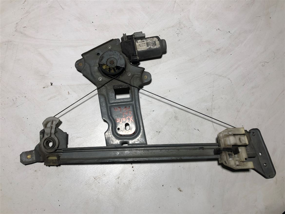 Citroen XSara Sol Arka Kapı Cam Krikosu