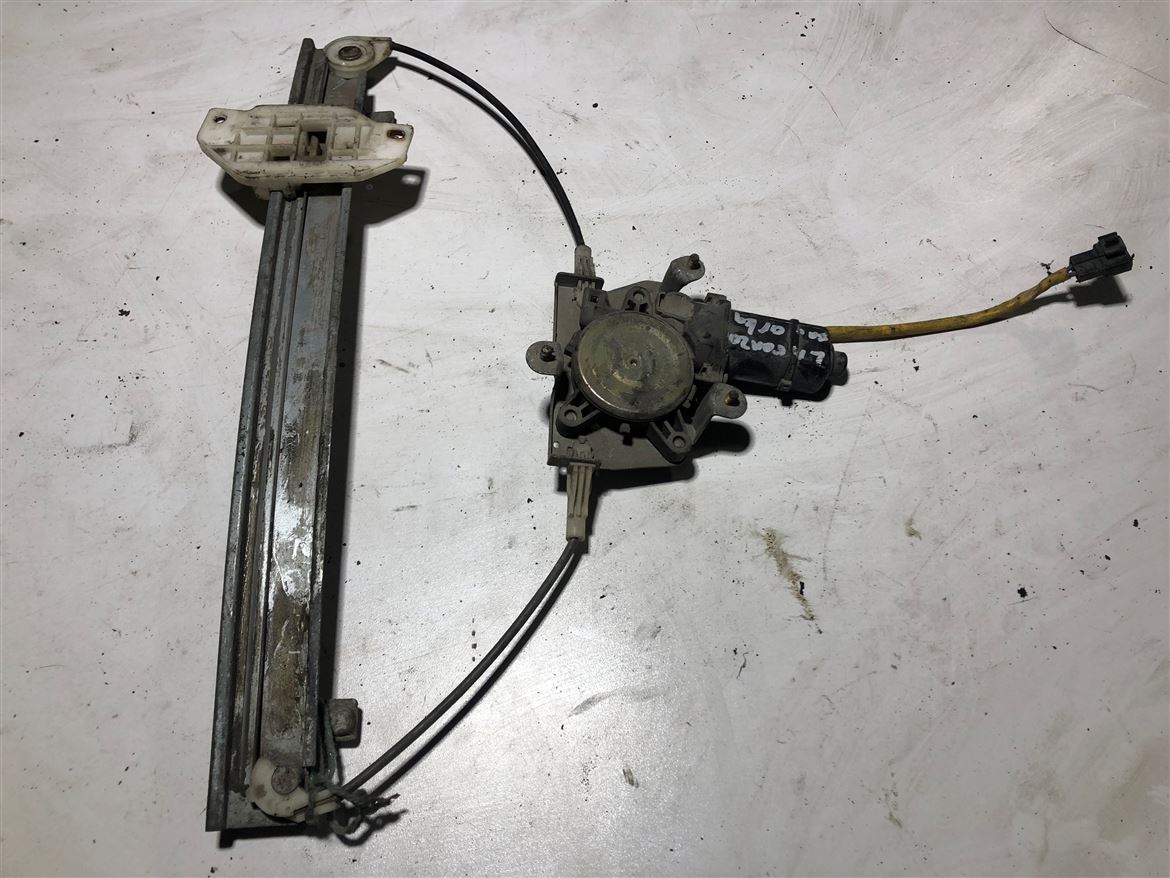 Daewoo Leganza Sağ Arka Kapı Cam Krikosu