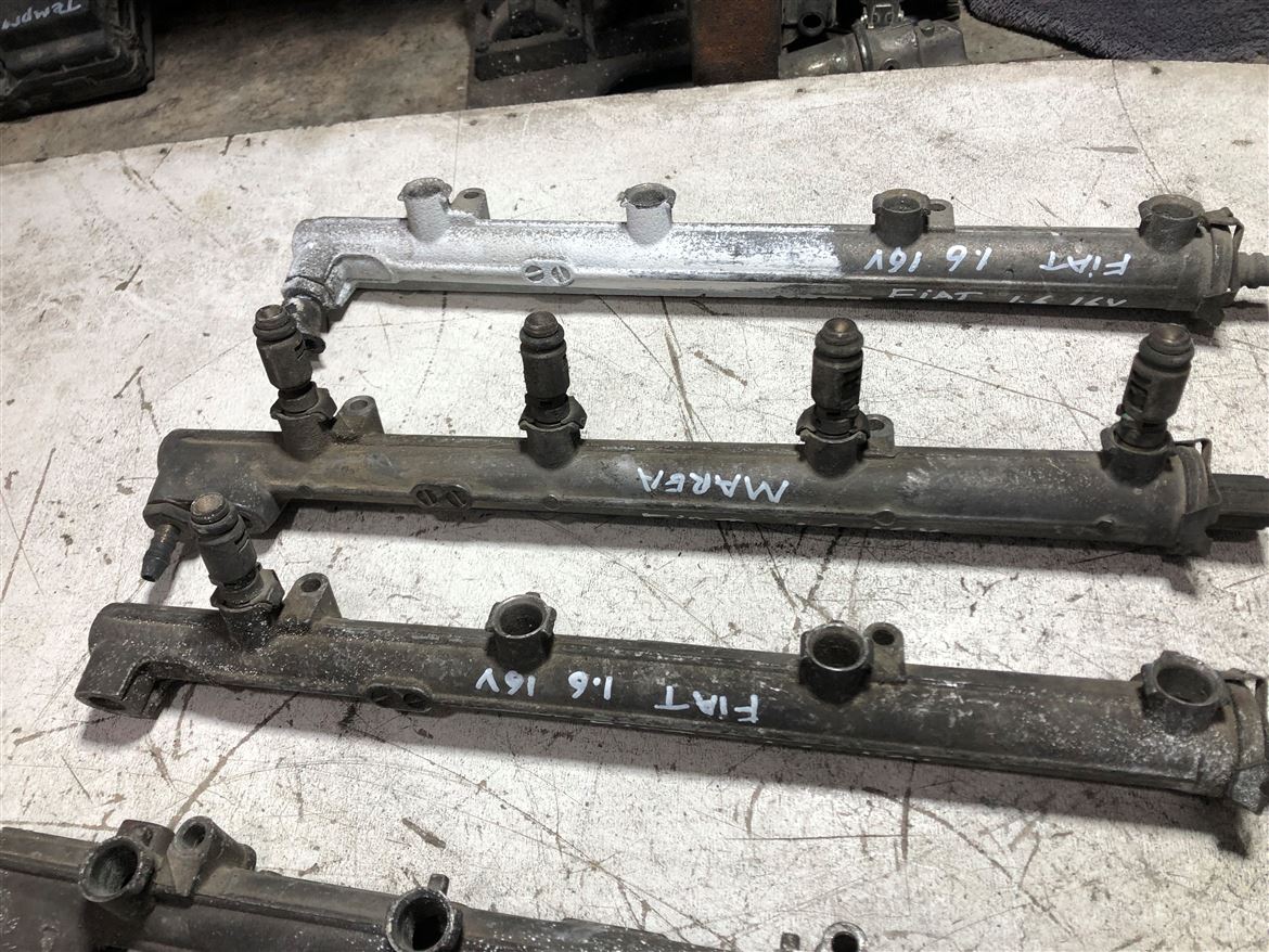 Fiat Albea Polio Punto Siena Doblo 1.2 8V Enjektör Kütüğü 32190.183.01