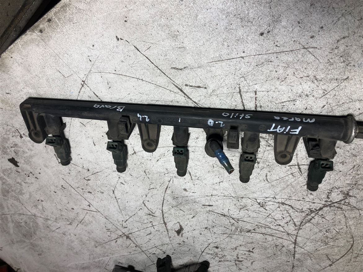 Fiat Coupe Bravo Marea Stlio 2.0-2.4 (5 Silindir) Enjektör Kütüğü 0280151049