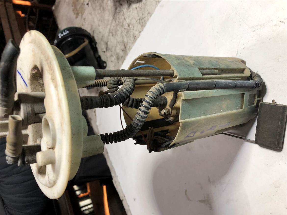 FİAT DOBLO 1.3-1.9 JTD MAZOT YAKIT ŞAMANDIRASI 0580303028 BOSCH 2500