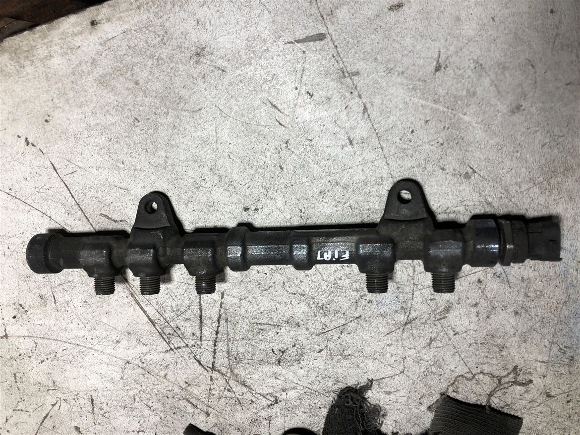 Fiat Doblo Fiorino Punto Linea 1.3 JTD Rail Borusu 0445214217 BOSCH