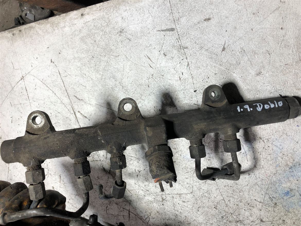 Fiat Doblo Punto Stilo 1.9 JTD Rail Borusu 0445214016 BOSCH