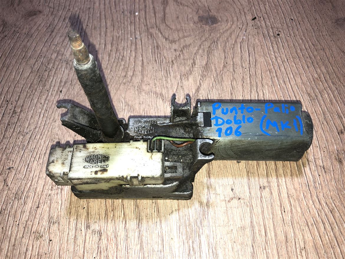 Fiat Palio Punto Doblo MK1 Arka Cam Silecek Motoru