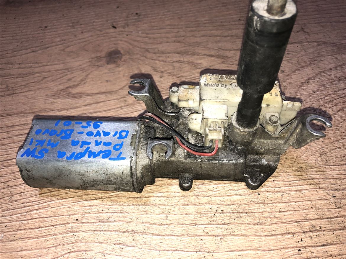 Fiat Panda Brava Bravo 1995-01 Arka Cam Silecek Motoru (Orjinal)