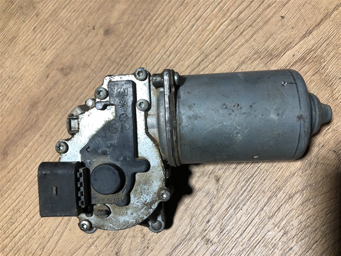 Fiat Punto 2005-2018 Ön Cam Silecek Motoru 404.973 (2)