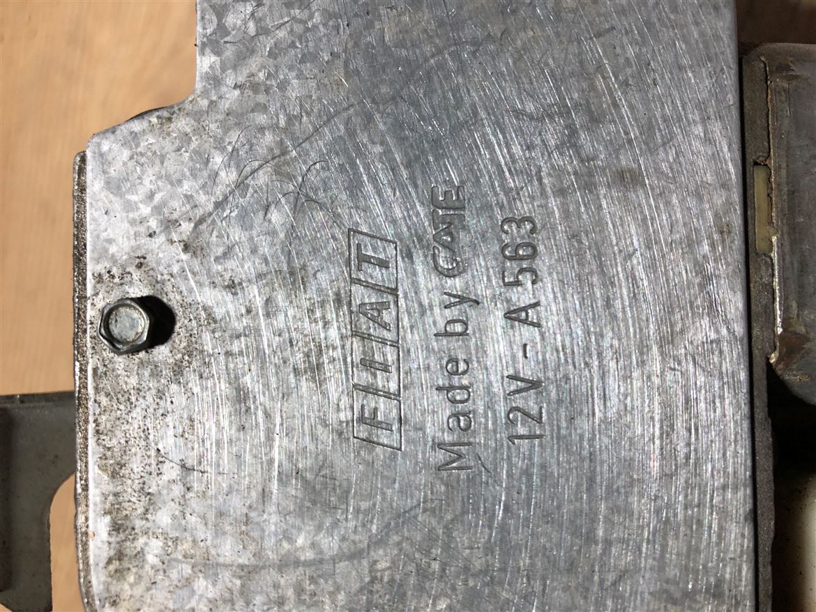 Fiat Uno Arka Cam Silecek Motoru (3)