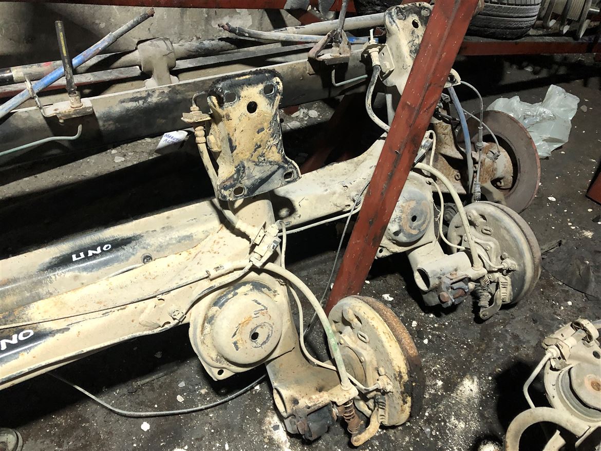 Fiat Uno Arka Dingil