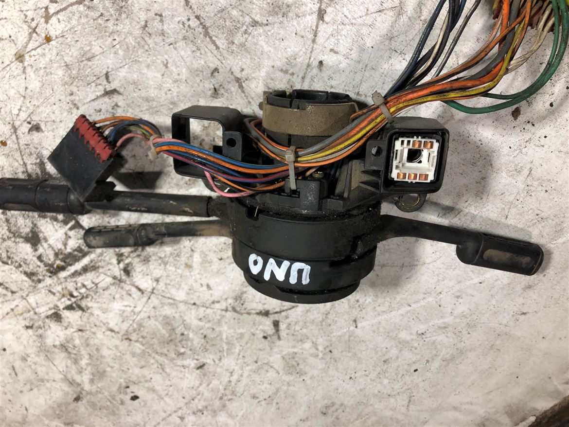 Fiat Uno Sinyal Silecek Kolu