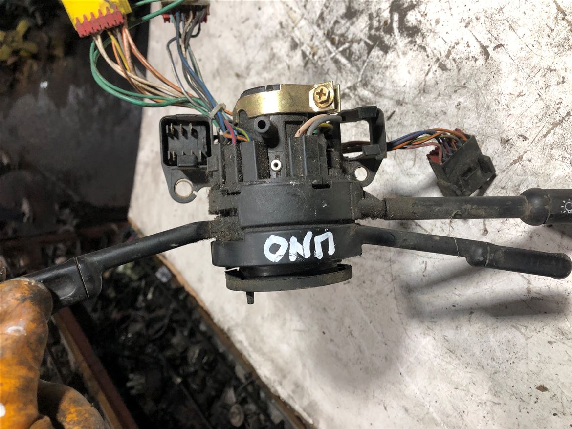 Fiat Uno Sinyal Silecek Kolu