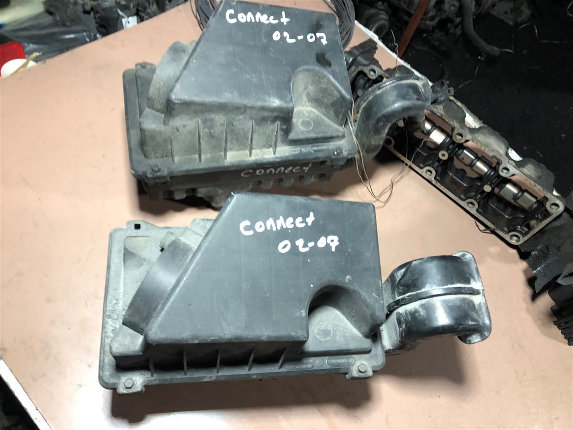 FORD Connect 1.8 TDCI Hava Filtre Kutusu 2T14-9600-CD Orjinal