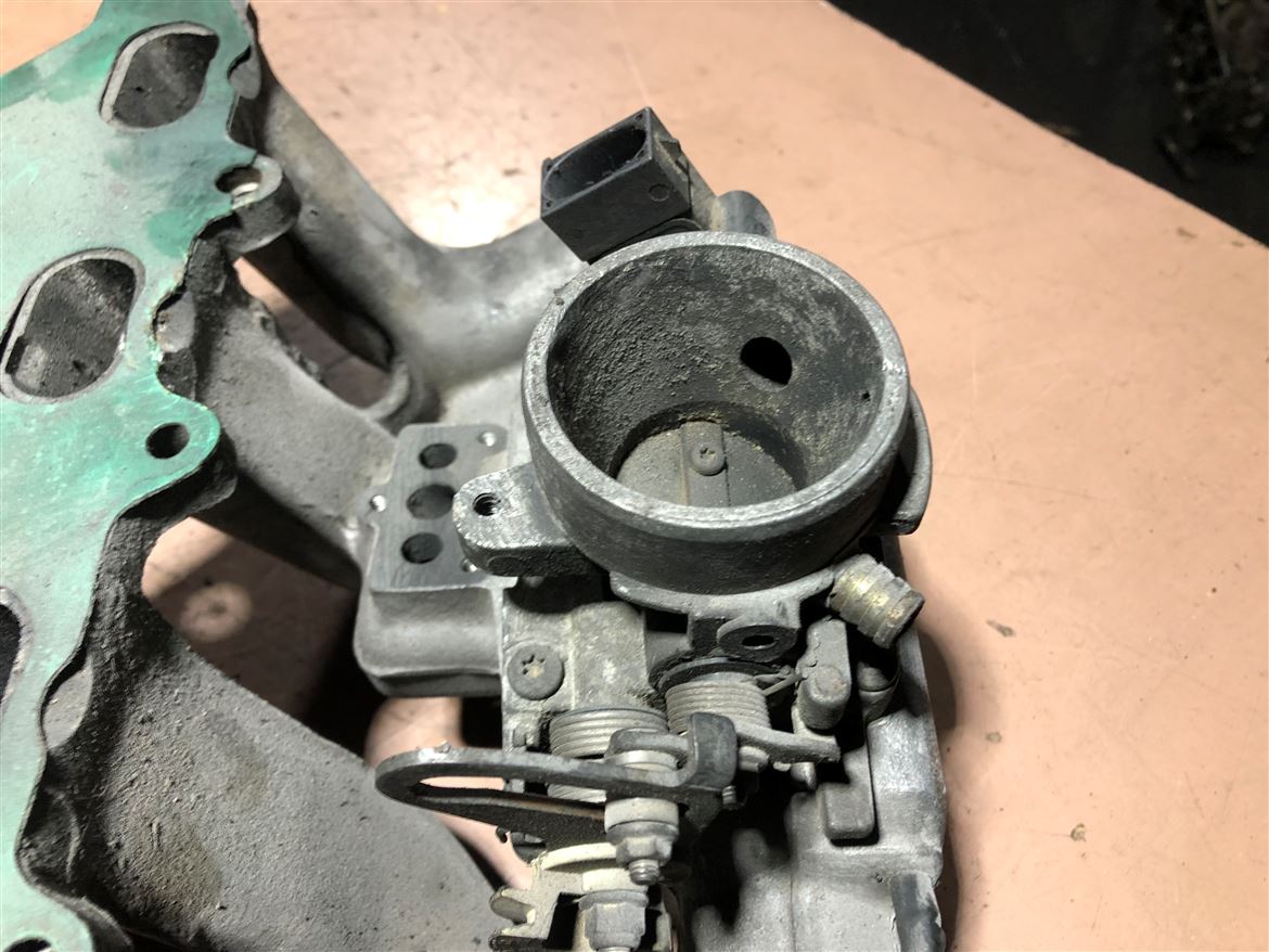 Ford Escort 1.6 EFİ Motor 1993-1998 Gaz Kelebeği