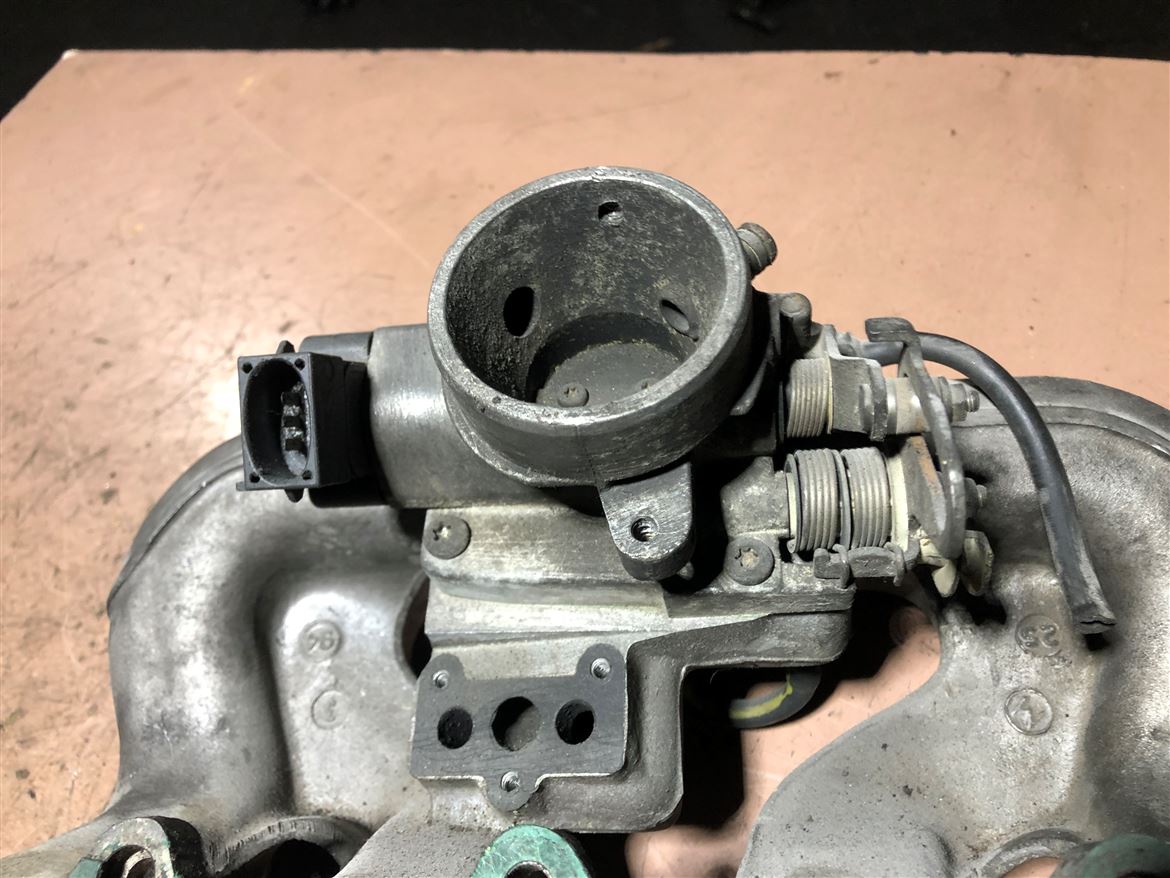 Ford Escort 1.6 EFİ Motor 1993-1998 Gaz Kelebeği
