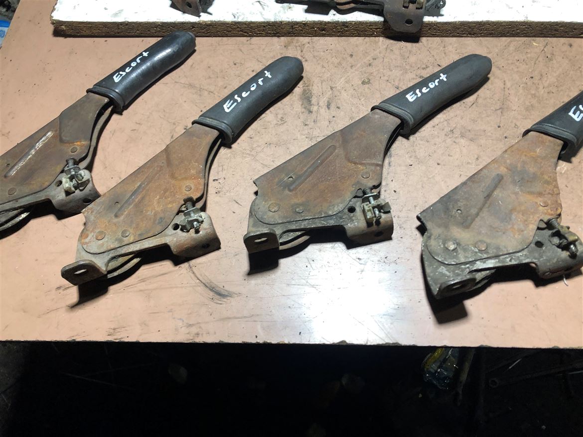 Ford Escort 1991-2000 El Freni Kolu Tabancası