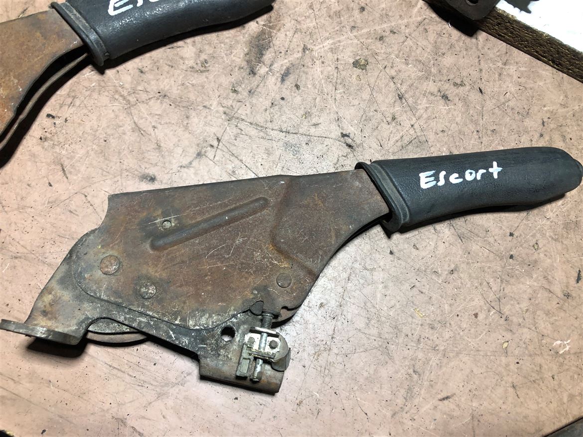 Ford Escort 1991-2000 El Freni Kolu Tabancası