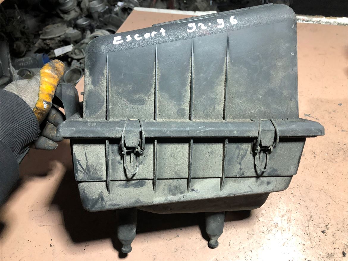 Ford Escort 1992-1996 Hava Filtre Kutusu 928F-9600-DC Orjinal