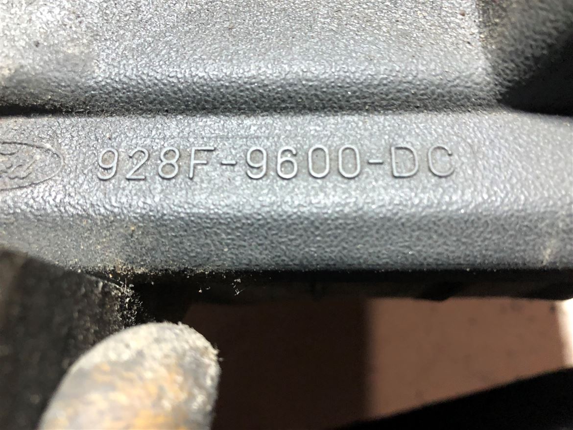 Ford Escort 1992-1996 Hava Filtre Kutusu 928F-9600-DC Orjinal