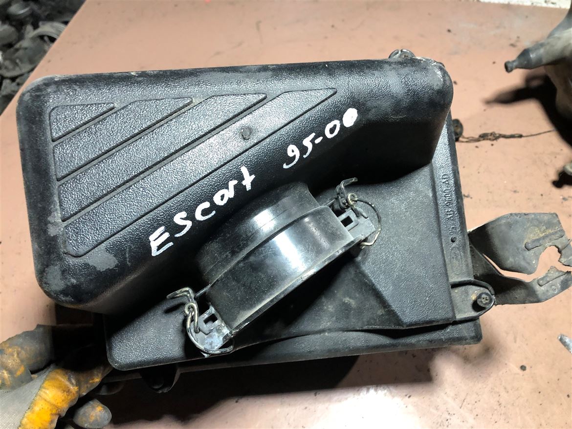 Ford Escort 1995-2000 Hava Filtre Kutusu 95AB-9600-AD Orjinal