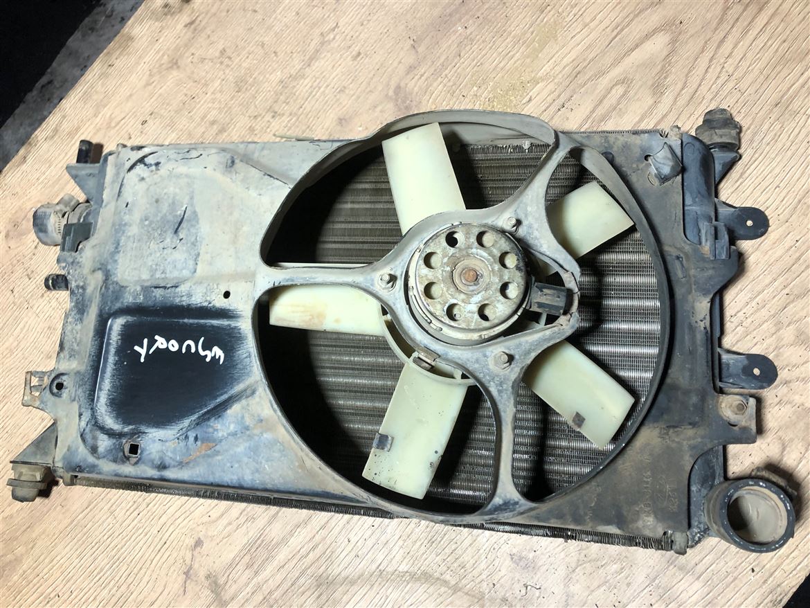 Ford Escort Çıkma Komple Radyatör (Fan Motorlu)