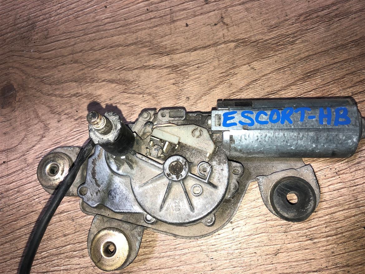 Ford Escort HB Arka Cam Silecek Motoru