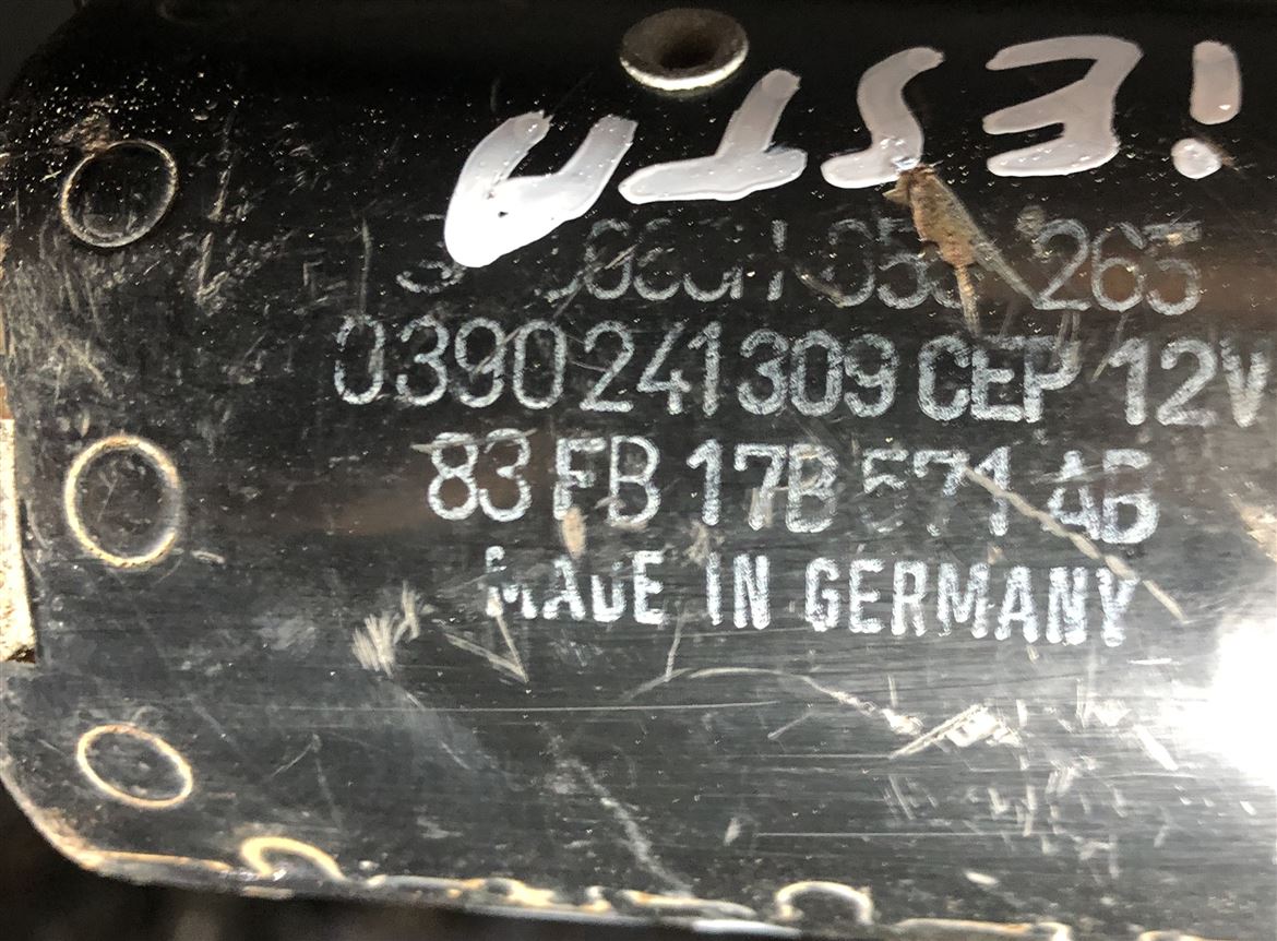 Ford Fiesta 1982-1990 Ön Cam Silecek Motoru (2)