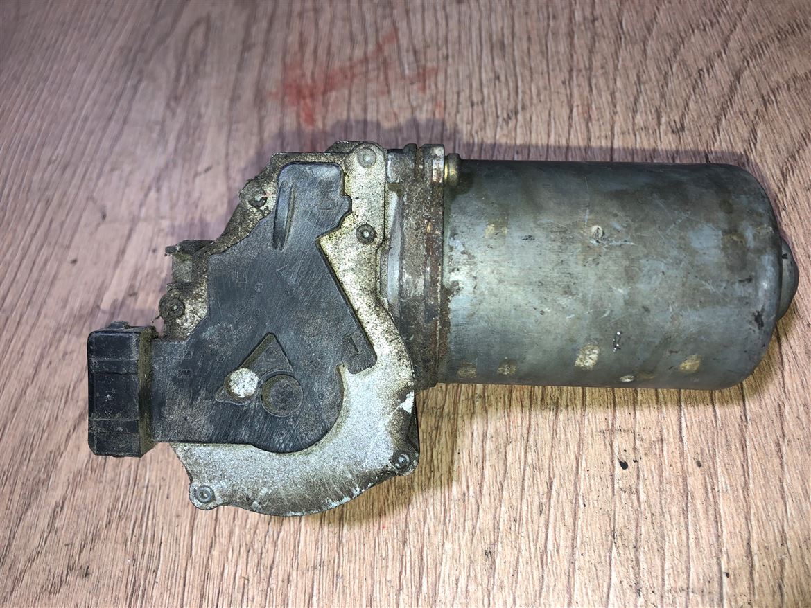 Ford Fiesta Puma 2002-2007 Ön Cam Silecek Motoru 96FB17B571DA (3)