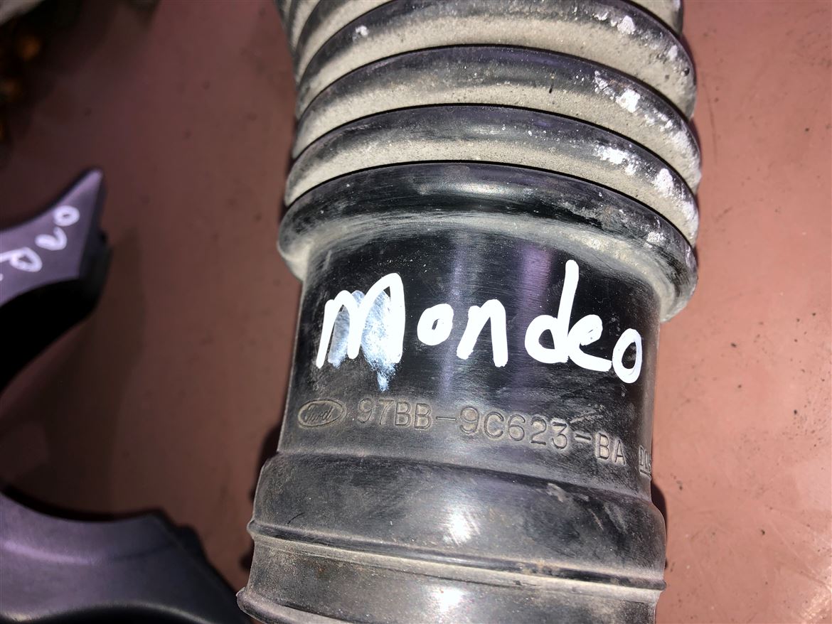 Ford Mondeo 1993-2000 Sensörlü Hava Giriş Hortumu (97bb-9c623-ba)