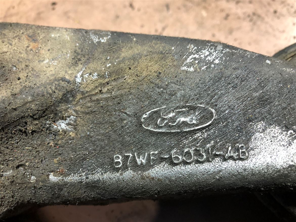 Ford Scorpio Sierra Granada 1987-1994 Motor Kulağı Braketi