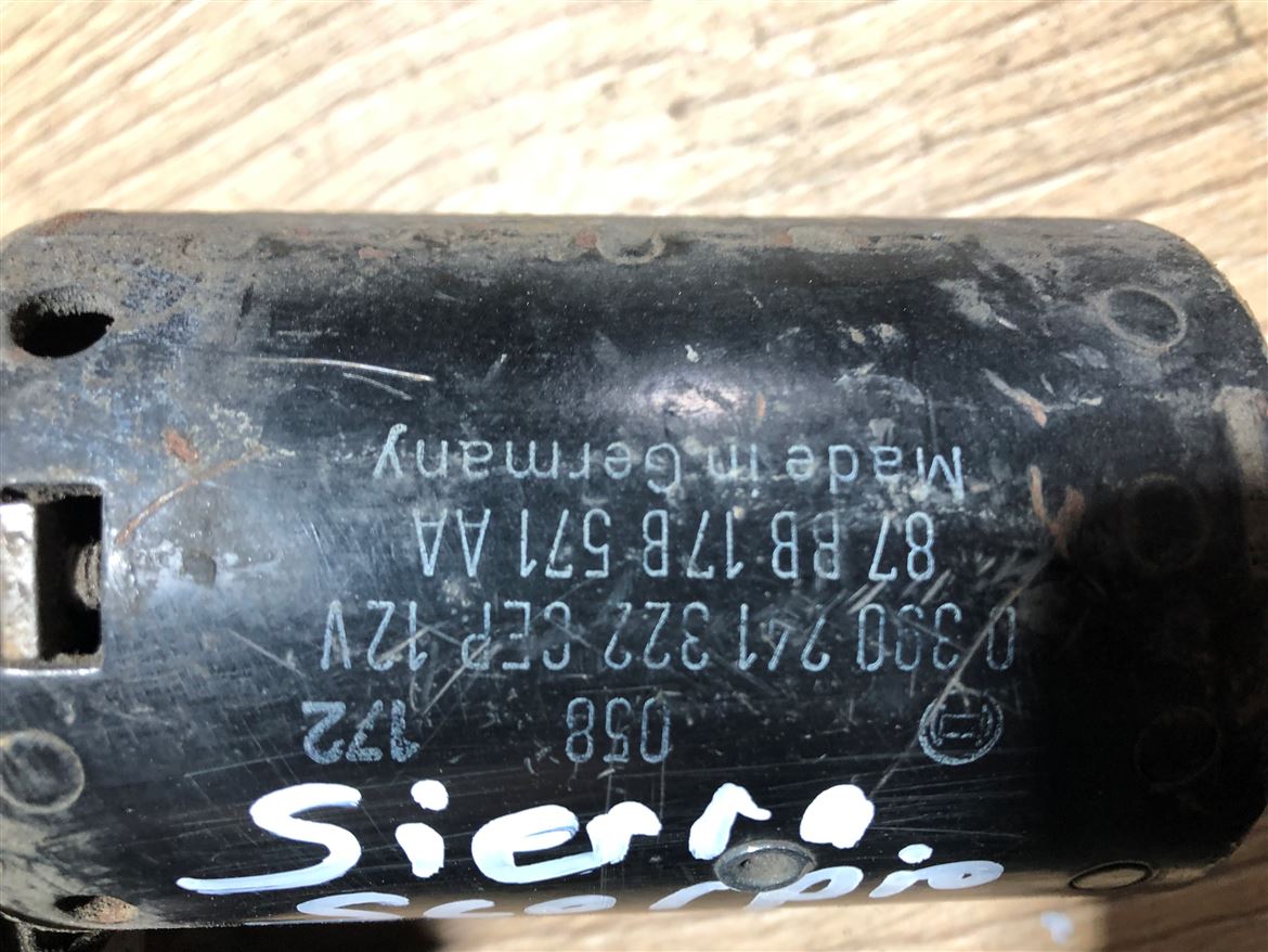 Ford Sierra 1985-1992 Ön Cam Silecek Motoru (2)
