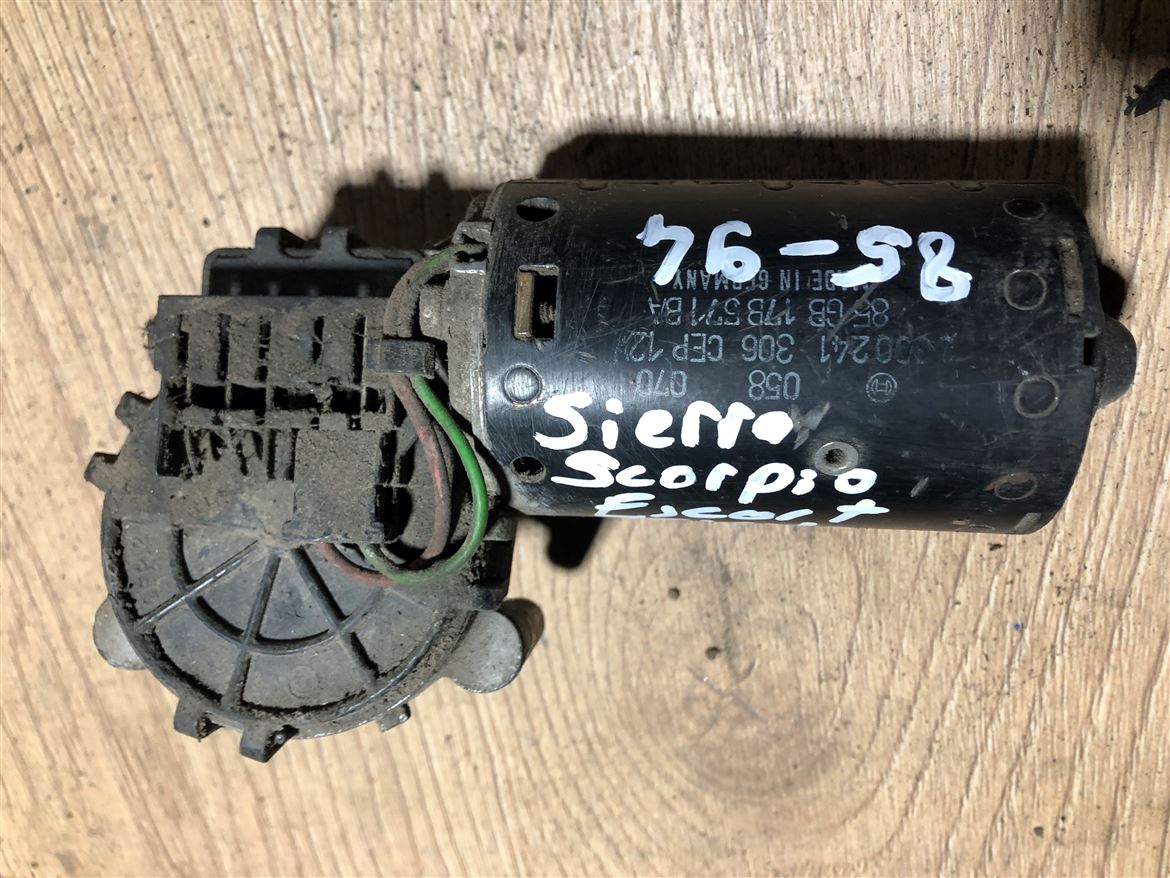 Ford Sierra 1985-1992 Ön Cam Silecek Motoru (5)