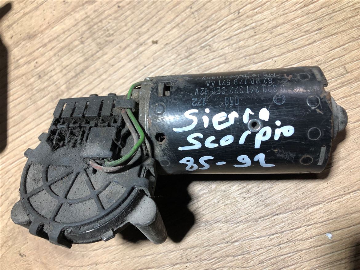 Ford Sierra 1985-1992 Ön Cam Silecek Motoru