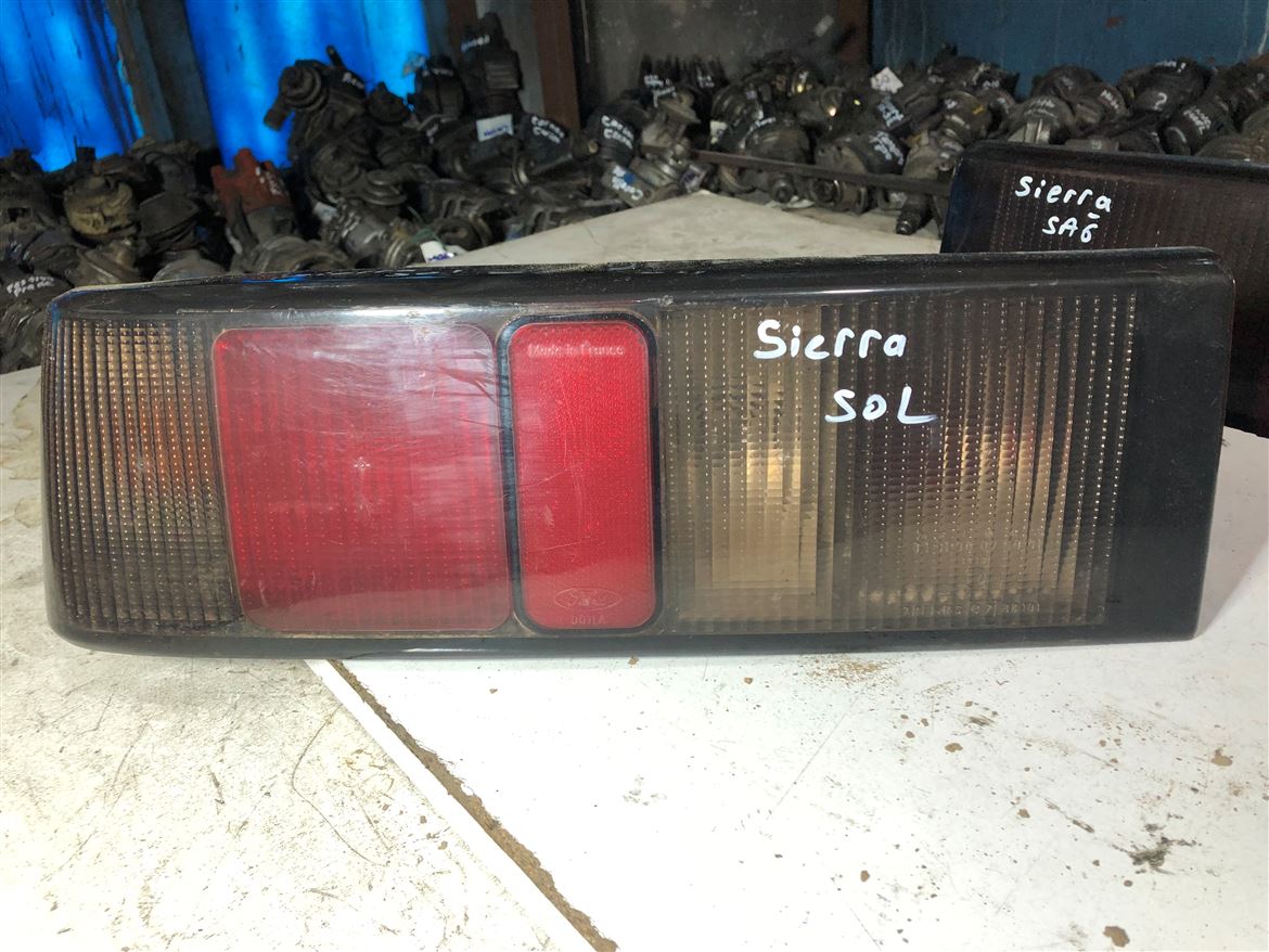 Ford Sierra Sol Arka Stop Lambası (Duylu)