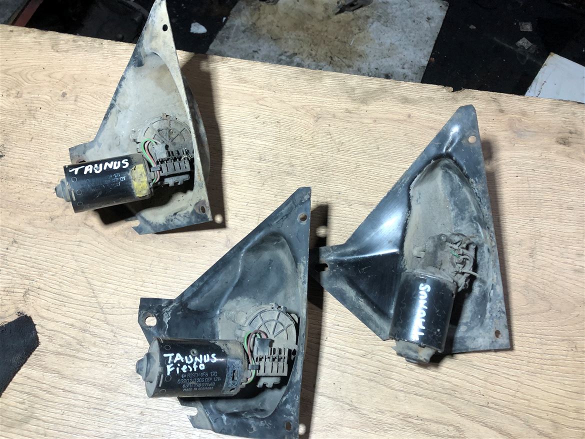 Ford Taunus Ön Cam Silecek Motoru (3)