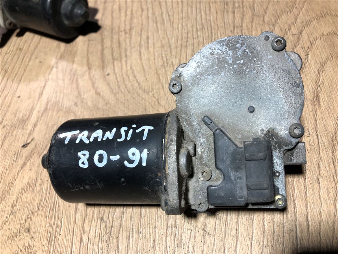 Ford Transit 1980-1991 Ön Cam Silecek Motoru