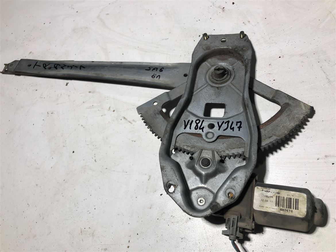 Ford Transit V184 V347 Sağ Ön Kapı Cam Krikosu