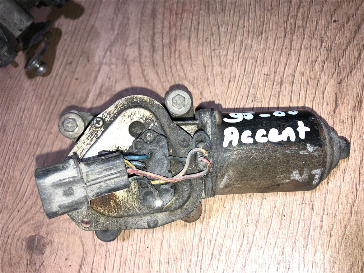 Hyundai Accent 1995-00 Ön Cam Silecek Motoru--2
