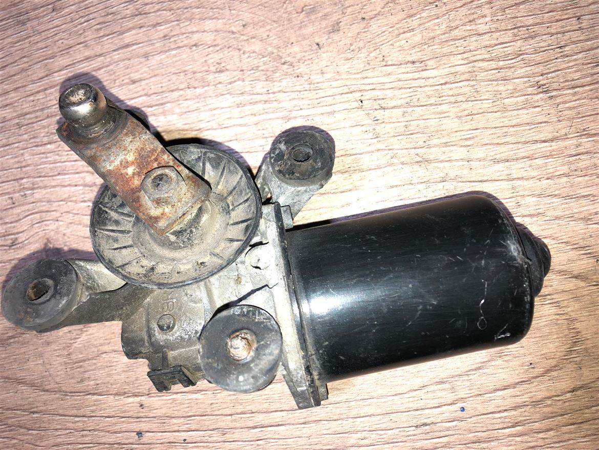 Hyundai Accent 1995-2000 Ön Cam Silecek Motoru (3)
