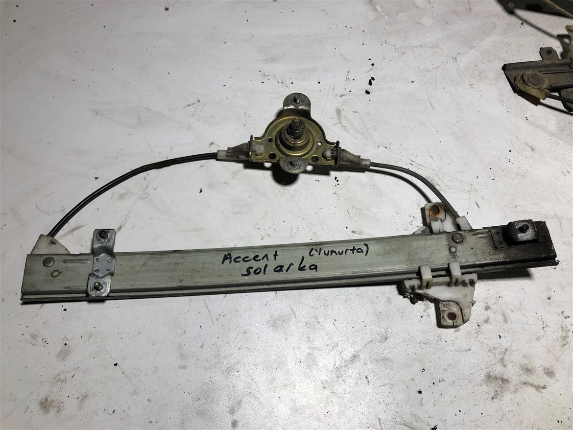 Hyundai Accent 1995-2000 Sol Arka Manuel Cam Krikosu