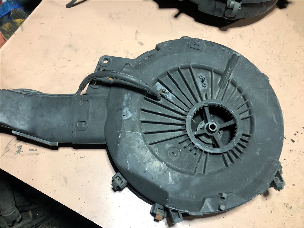 Hyundai Excel Hava Filtre Kutusu