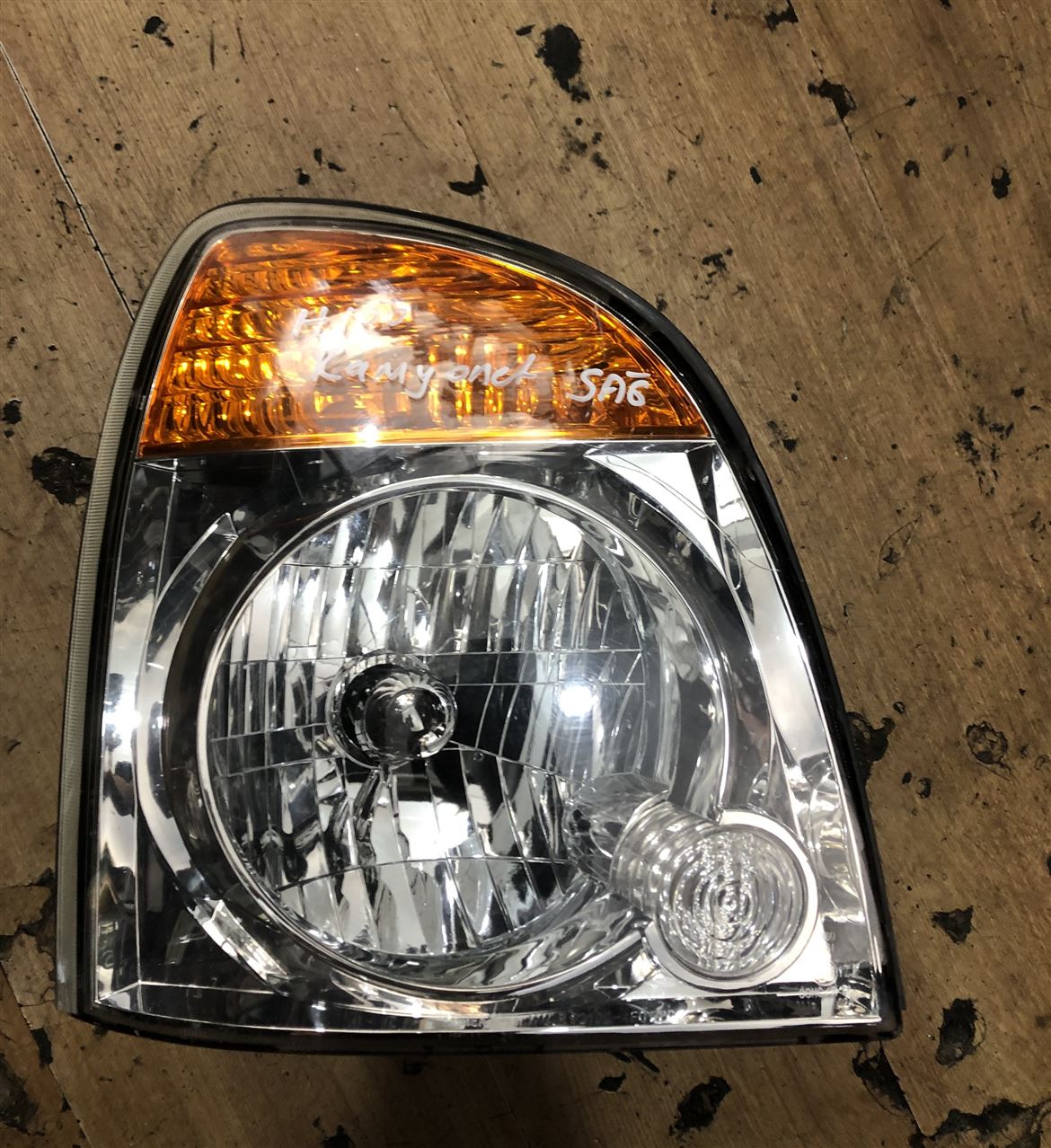 Hyundai H100 Kamyonet 2004-2019 Sağ Ön Far