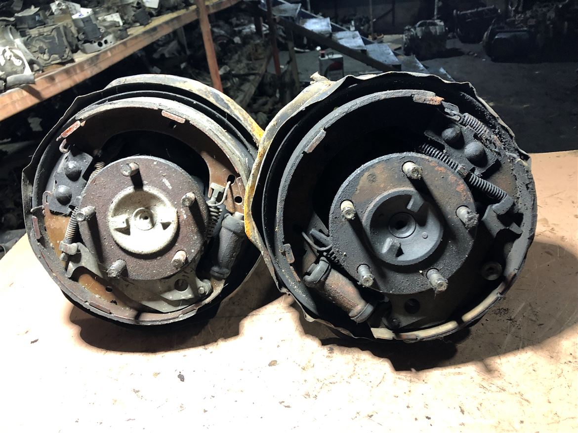 Hyundai H100 L300 Arka Sağ Sol Aks Taşıyıcı Kampana Fren Tablası