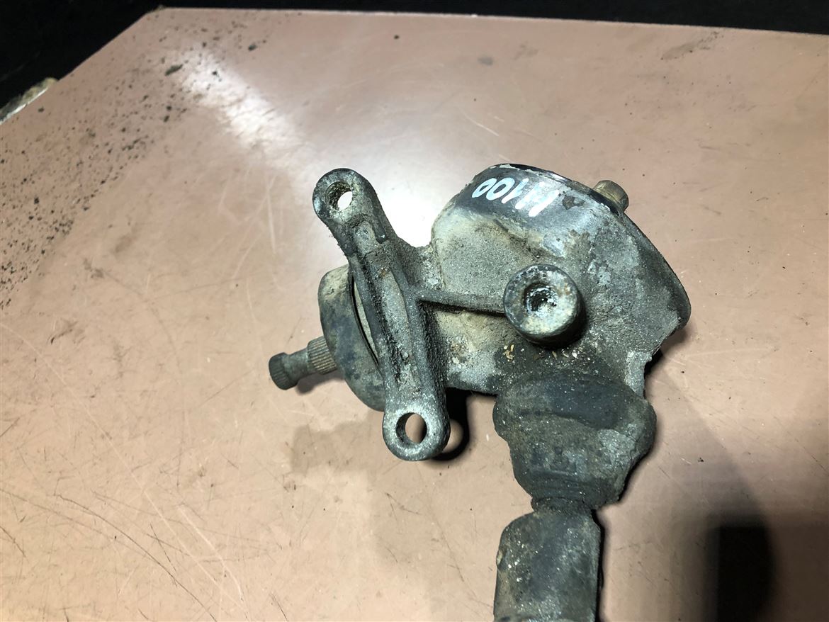 Hyundai H100 L300 Direksiyon Aktarma Yardımcı Dişlisi Kutusu