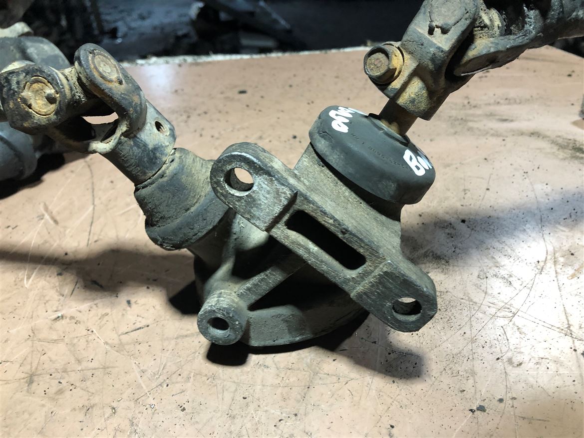 Hyundai H100 L300 Direksiyon Aktarma Yardımcı Dişlisi Kutusu